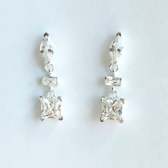Modernist Sterling silver cz earrings 🆕 - Picture 2 of 7